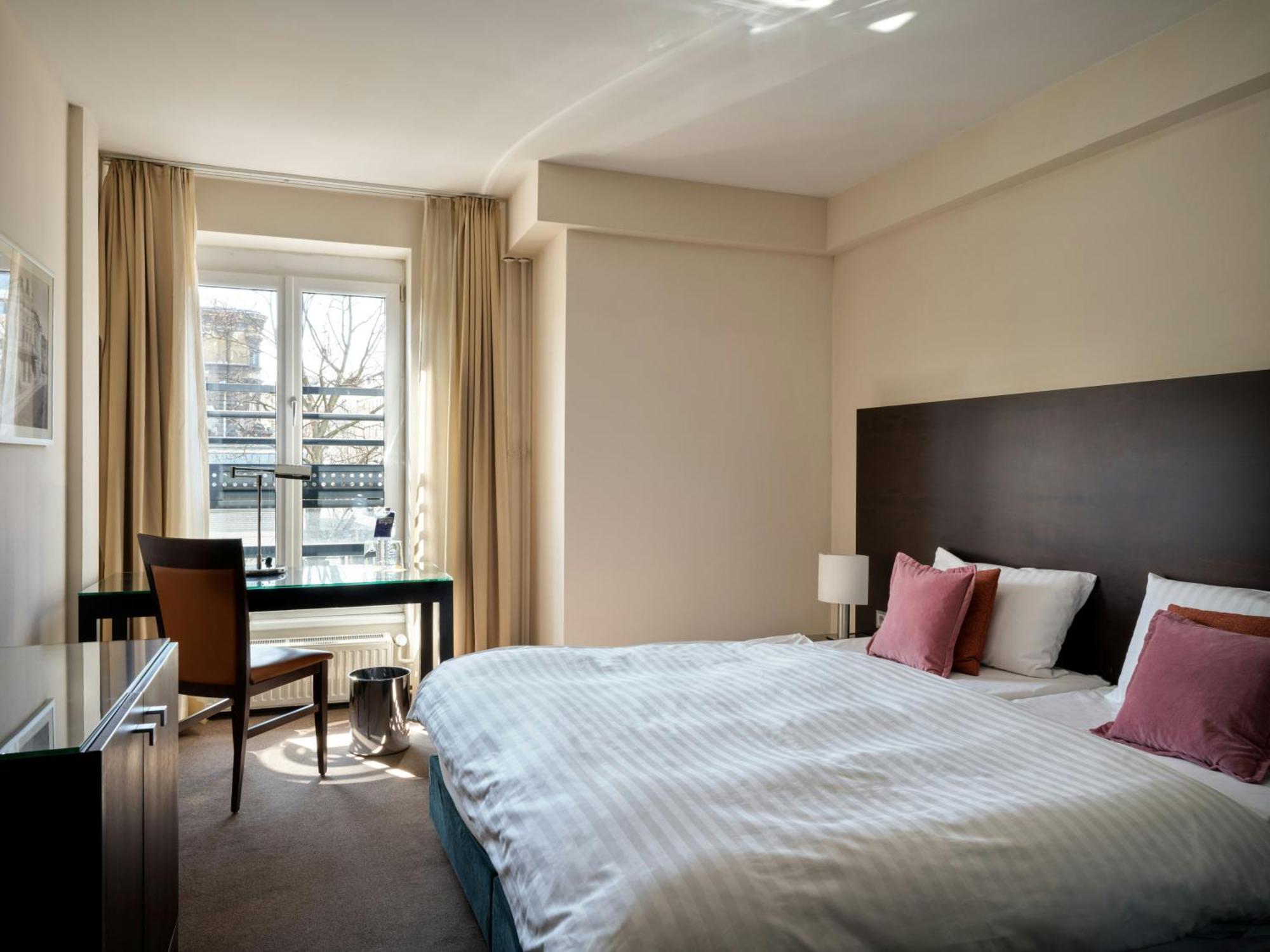 Kamer met Kingsize Bed